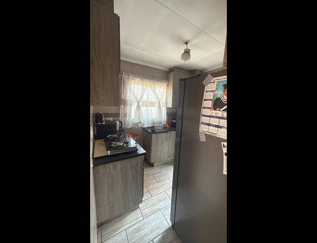 4 BEDROOM HOUSE FOR SALE IN TEMBISA CENTRAL